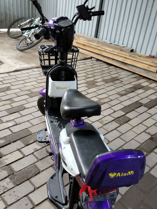 Электровелик на ходу AIS