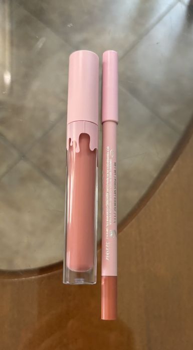 Kylie Matte Lip Kit Travel Exclusive – 354 ‘Until Further Notice'