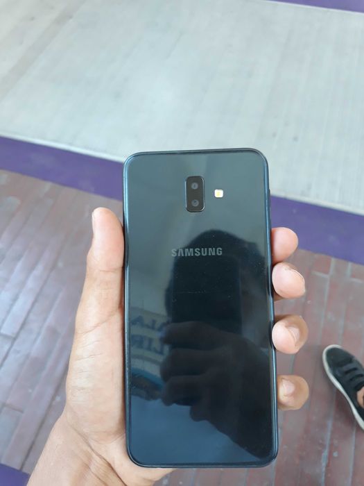 Samsung J6+ 32 gb