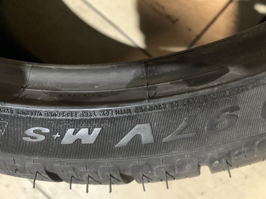 275 30 20 run flat iarna