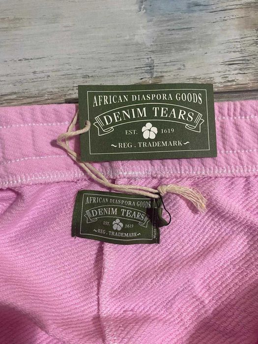 Pantaloni scurti Denim Tears Pink Marimea S