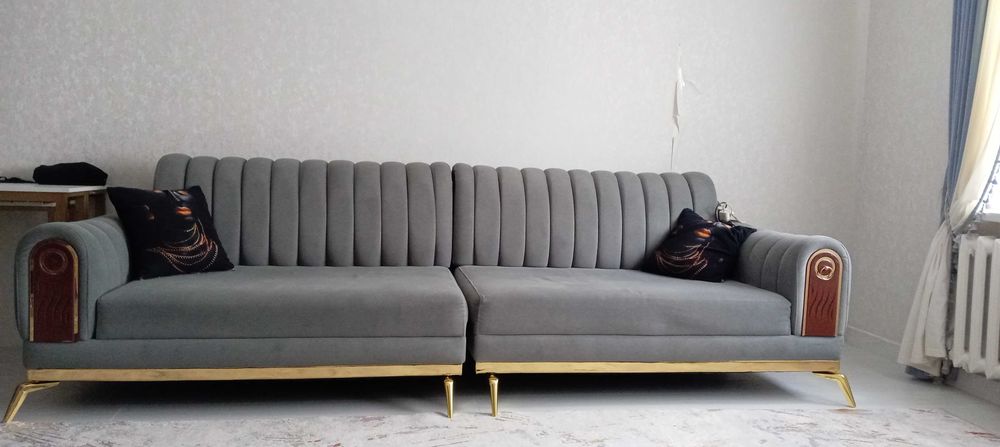 Мебель почти новый для гостинной