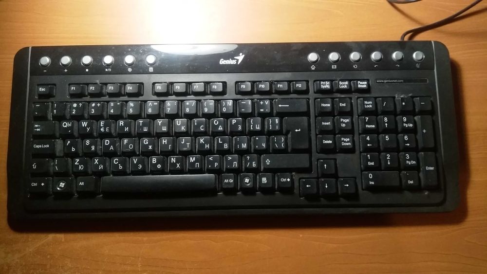 Продавам Клавиатури