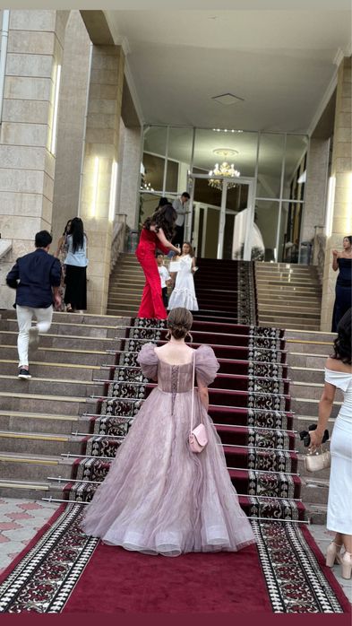 Платье пышное вечернее