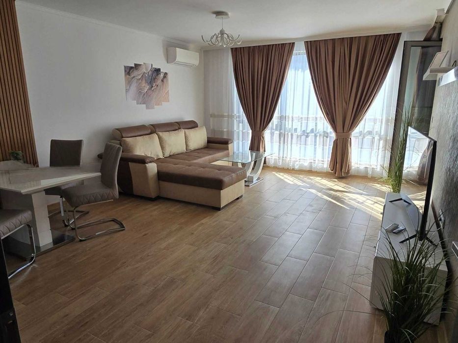 Продава се Двустаен апартамент в Пловдив, Христо Смирненски - 68 кв.м за 2574 €/кв.м - Снимка #2