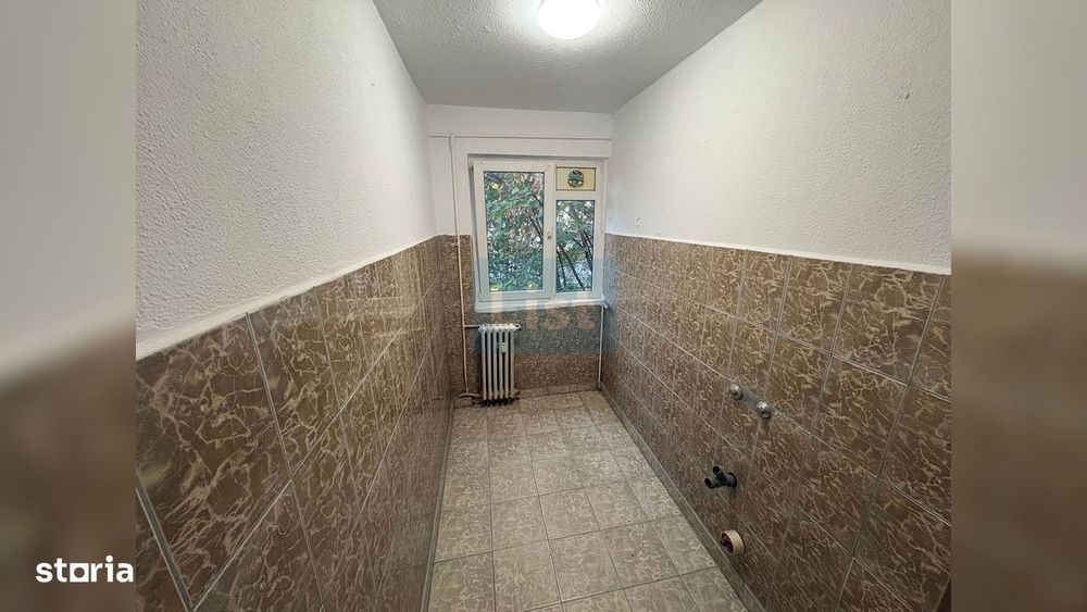 Apartament Renovat Zona Malu Rosu