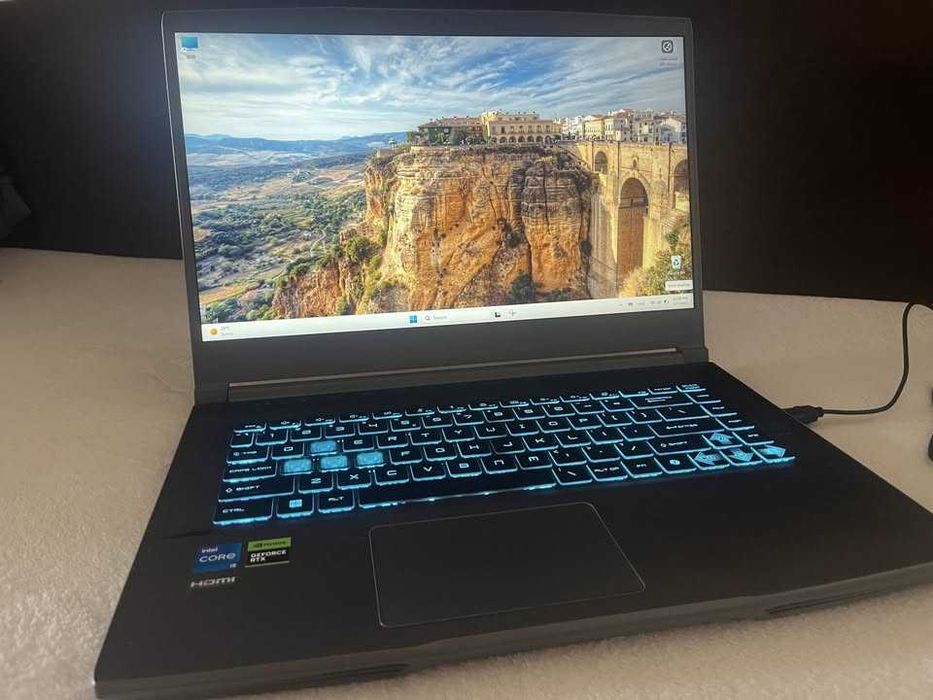 Laptop Gaming MSI model MS-16R8 nou, usor negociabil