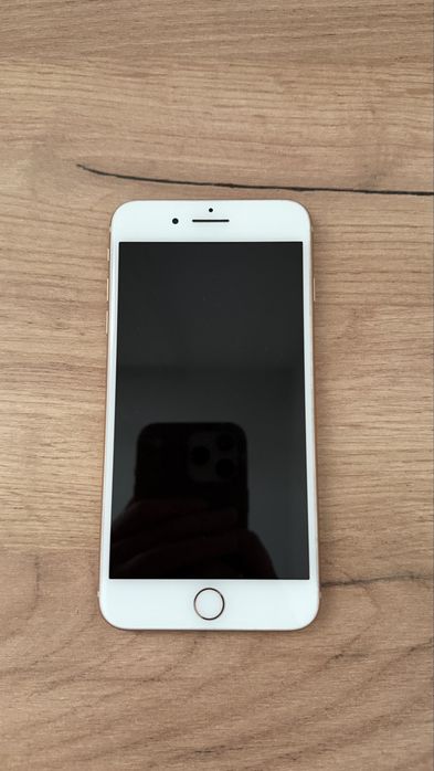 iPhone 8+