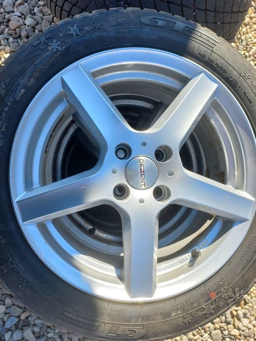 Jante Logan cu Cauciucuri