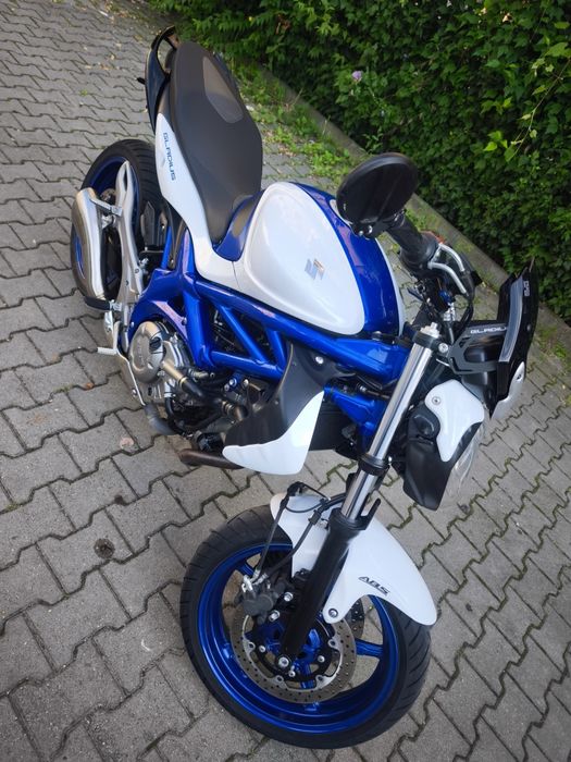 Suzuki Gladius (SFV650A) Limitat A2 35kw 2011
