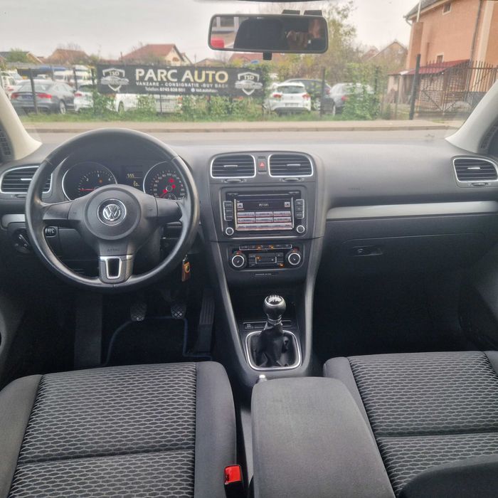 Volkswagen Golf 6  1.6tdi 105cp 2010 E5 camera pret 4390eu neg