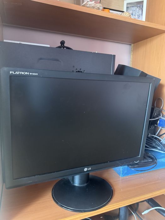 Monitor si unitate LG, Monitor PC Dell, Imprimanta Konica Minolta