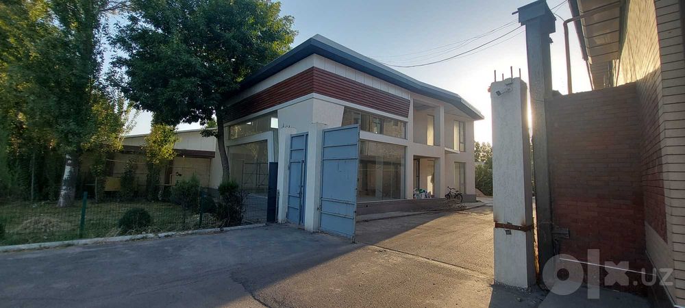 Tijorat, ofis uchun noturar joy ijaraga beriladi. Аренда помещения