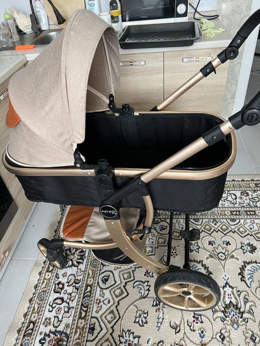 Коляска aimi  прогулочная