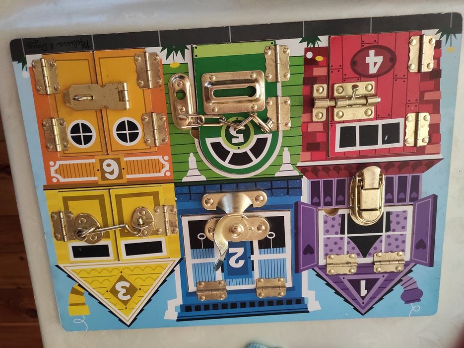 Дъска за отключване, Melissa and Doug