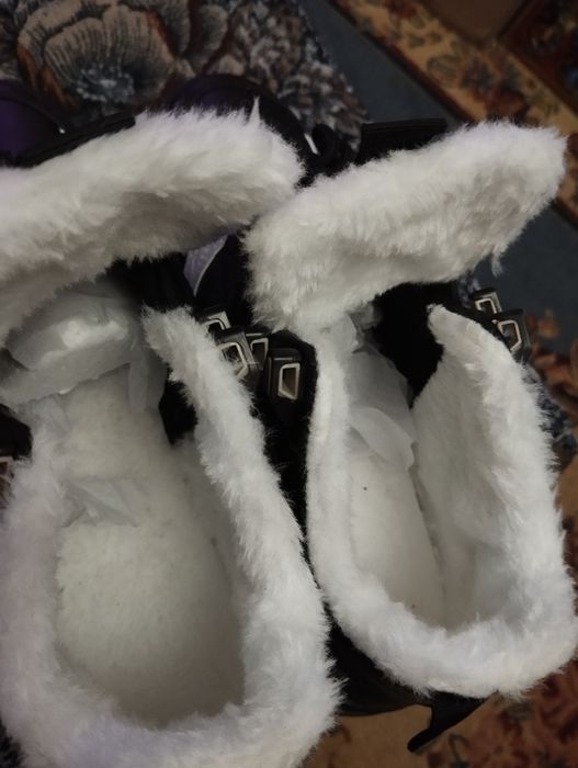 Продам ботинки мужские