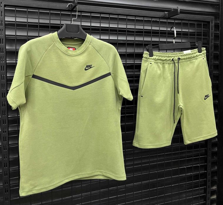 Мъжки екипи Nike