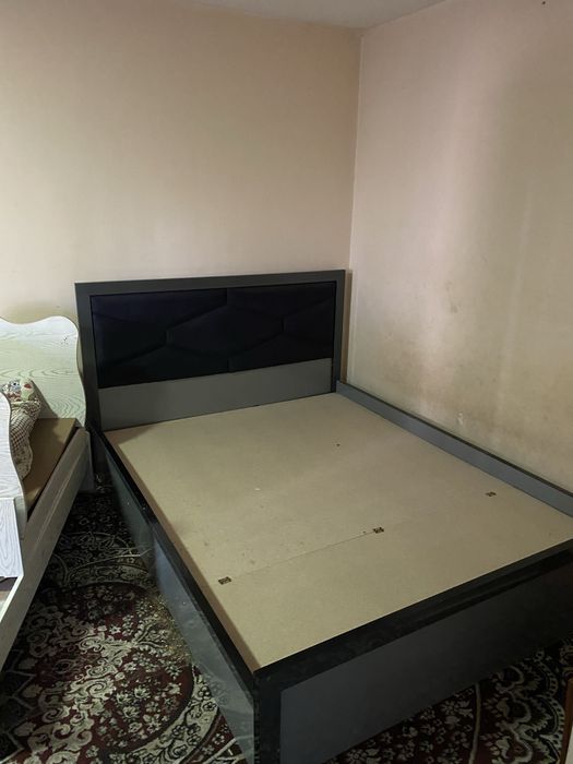 Продается 1.5 кровать, в хорошем состоянии