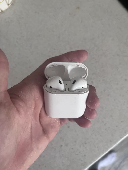 Продается Airpods 2