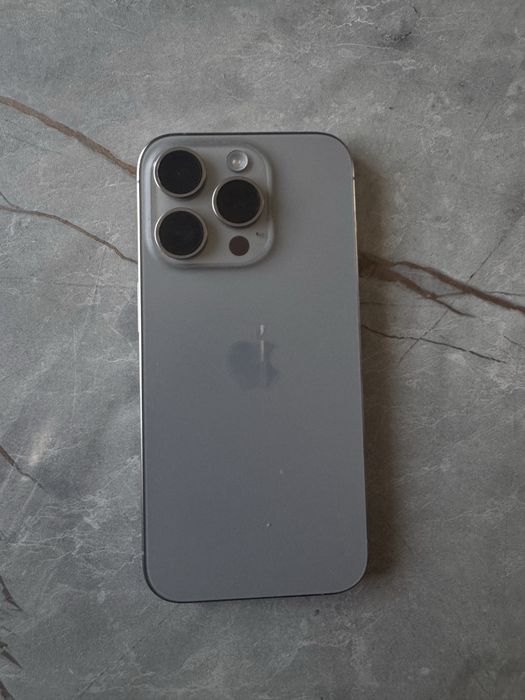 Айфон 15 про  256 гб