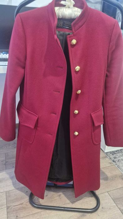 Palton zara visiniu, ca nou, marimea XS