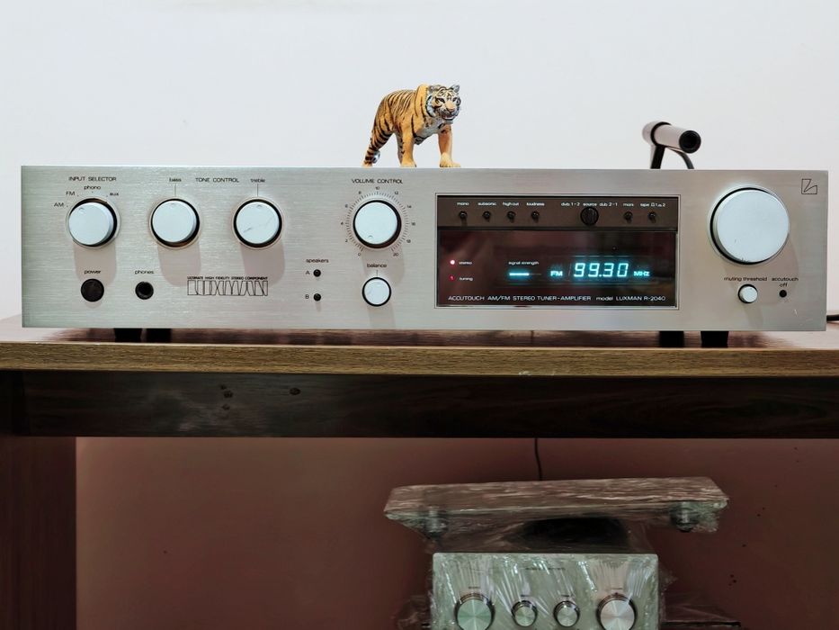 Luxman R-2040. Receiver rar, plin de nostalgie. Sunet de top. Preț fix