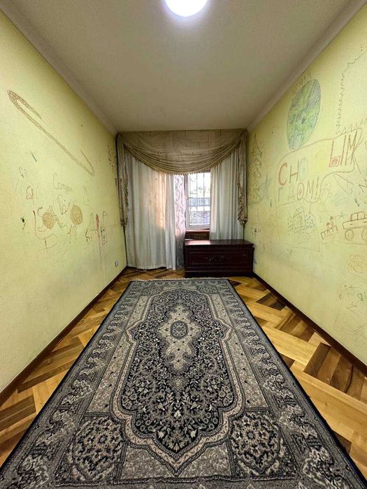 Шота Руставели 3/2/4 ( магазин ОКЕАН )