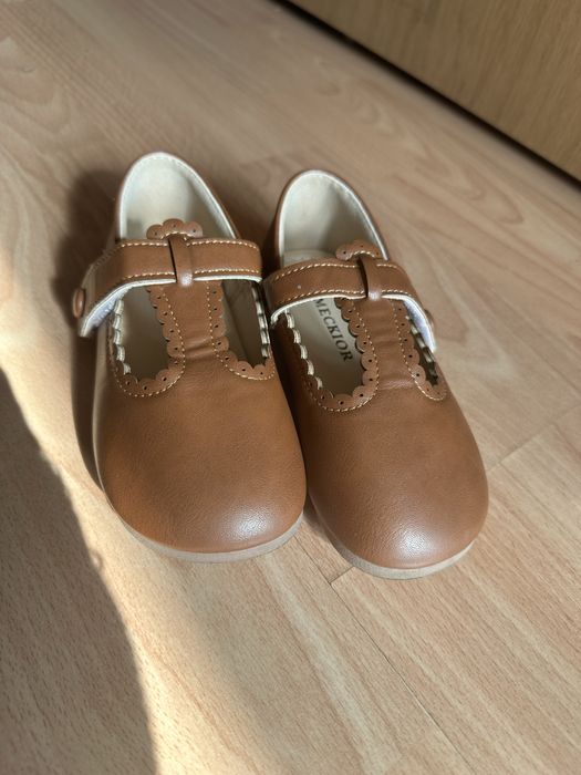 Обувки за момиче 28 номер