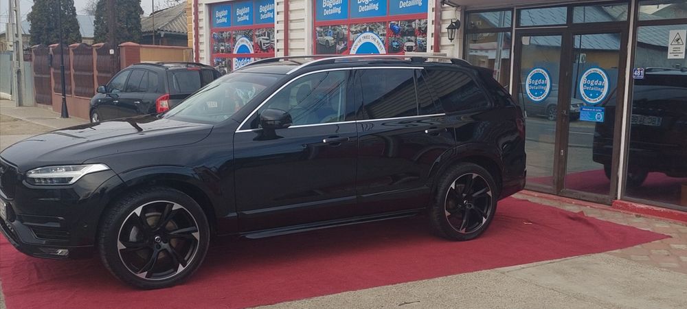 Volvo xc90  inscription