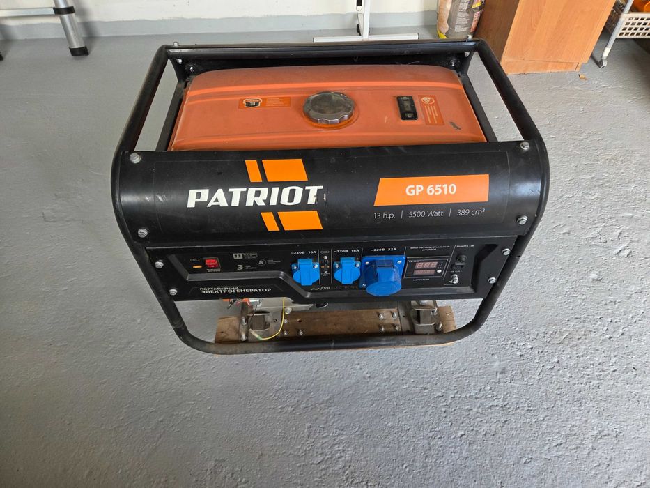 Бензиновый генератор