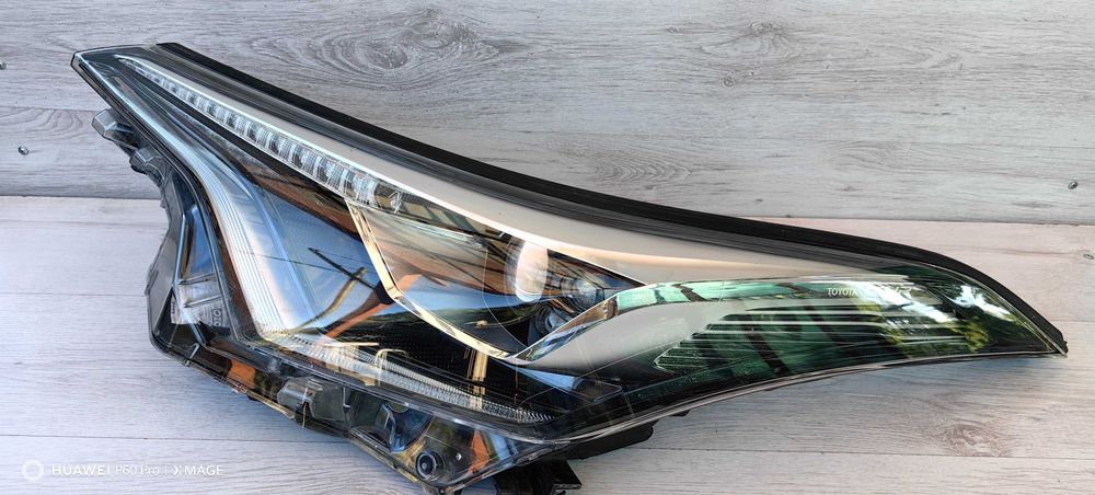 Фар за Toyota C-HR Full LED / Тойопта Ц-ХР Фул ЛЕД