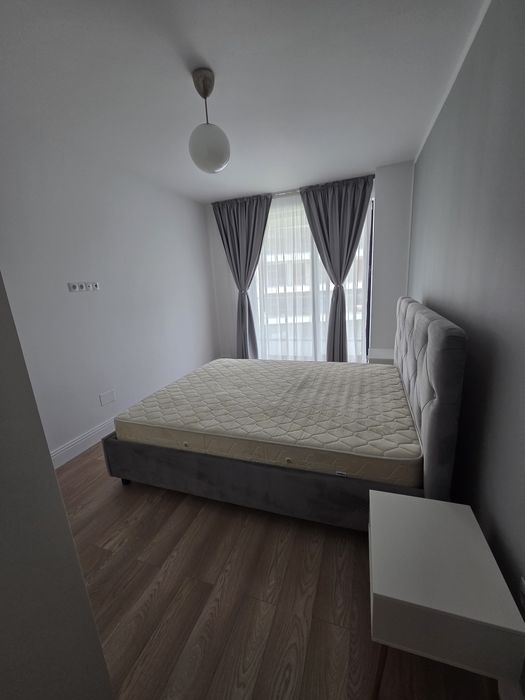 Închiriez apartament strada Frunzisului