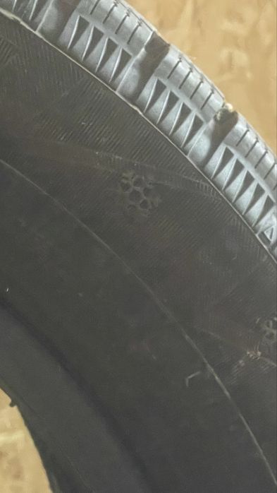 Продам зимние шины 205/55/16