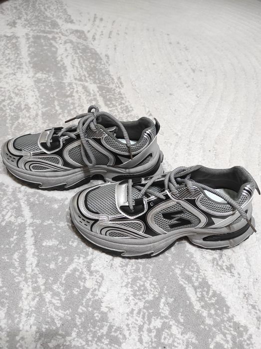 Кроссовки мужские