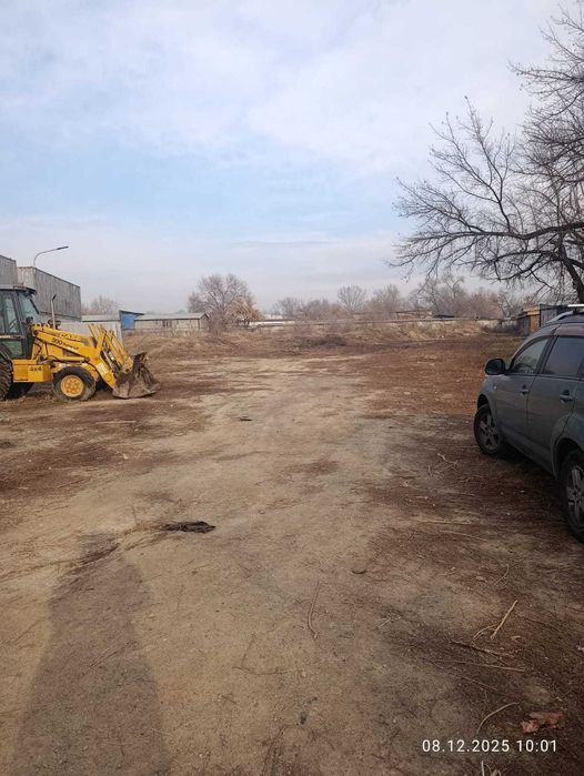 Участок 0,88 га в черте города