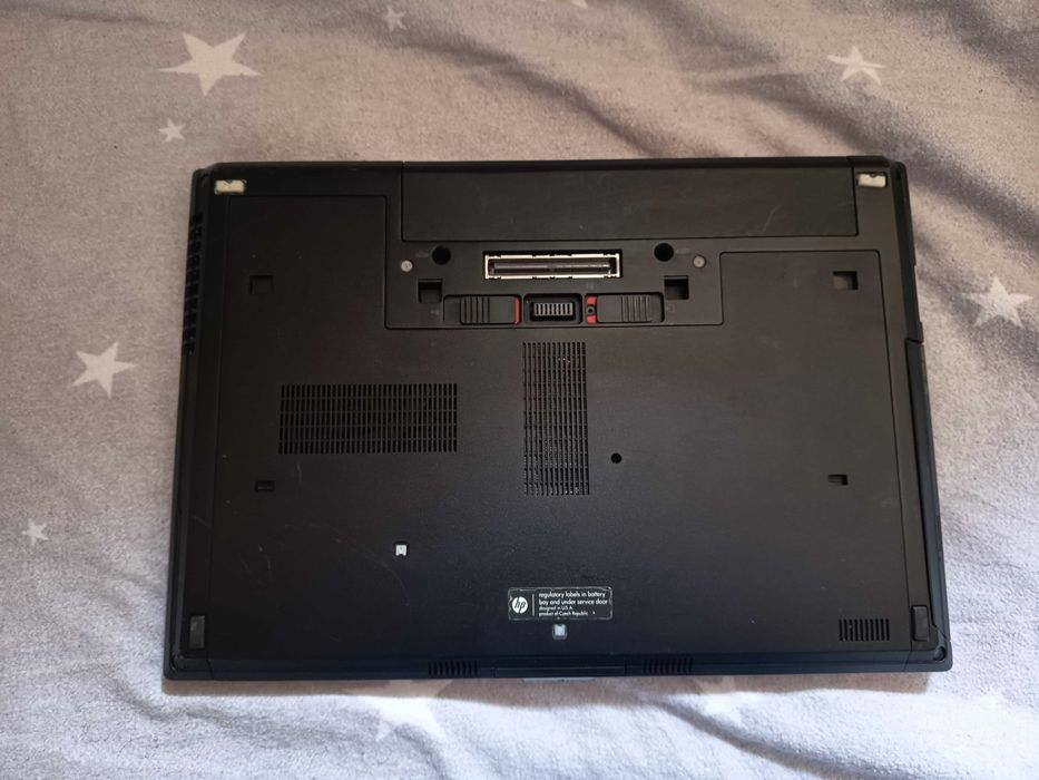 Placa baza laptop HP Elitebook 8460p + i3 + carcasa completa/baterie