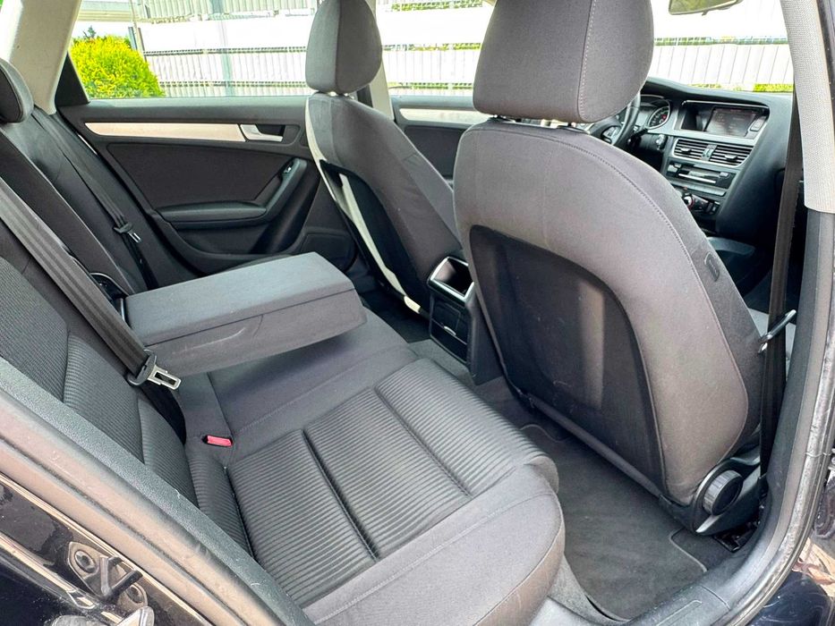 Audi A4 2.0 TDI  / AUTOMAT / Led - Xenon / Cash sau RATE fixe fara avans