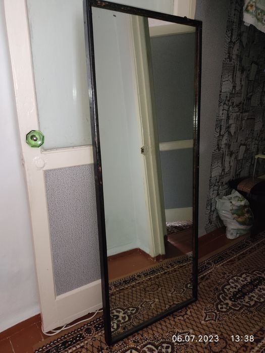 Зеркало продам 147×57 см.