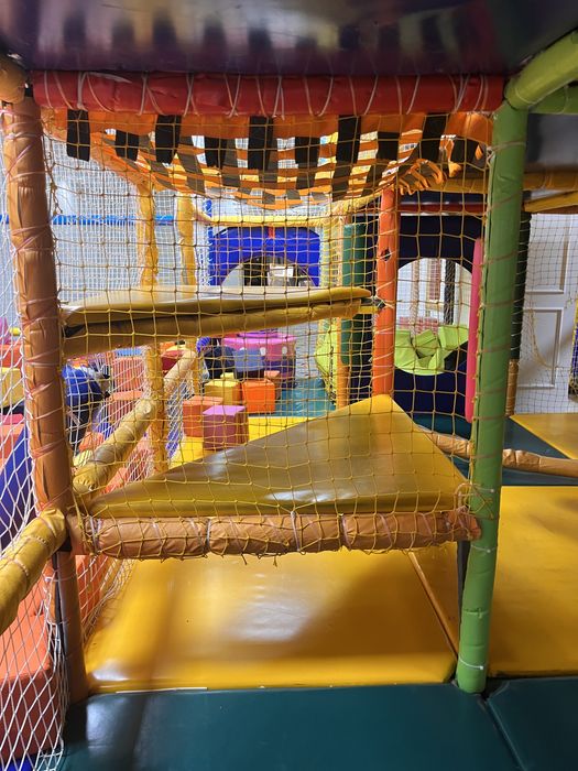 Продается большая игровая зона