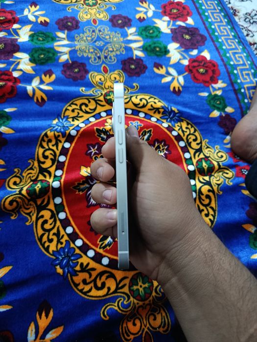 Iphone 14.  idiyal