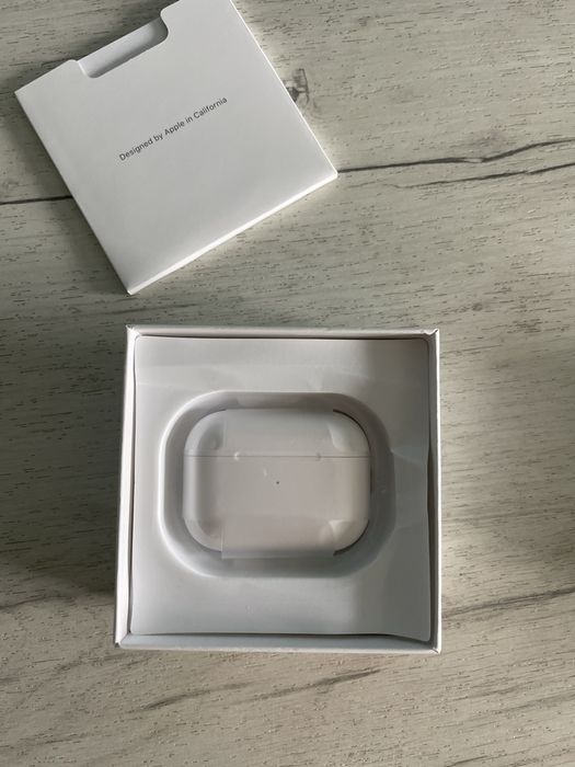 Apple AirPods Pro 2nd generation [оригинални]
