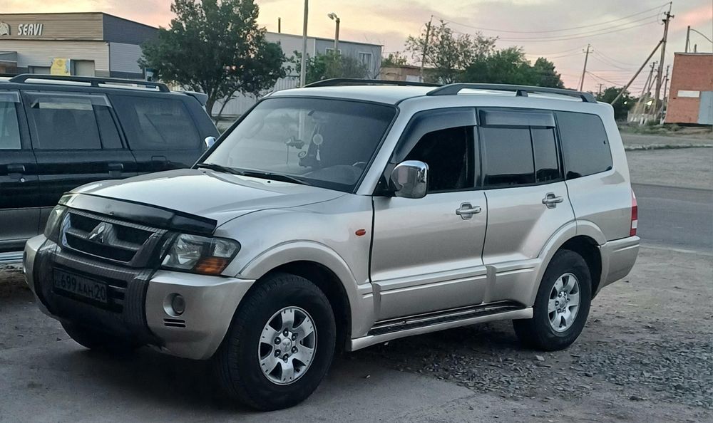 Продам митсубиси паджеро 3