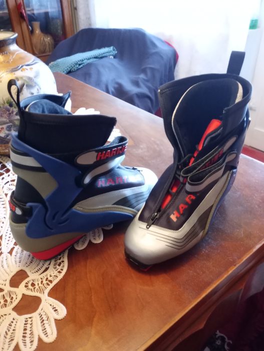 Ghete pentru schi .Hartjed .