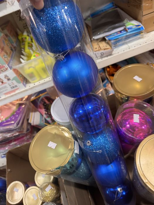 Новогодние игрушки