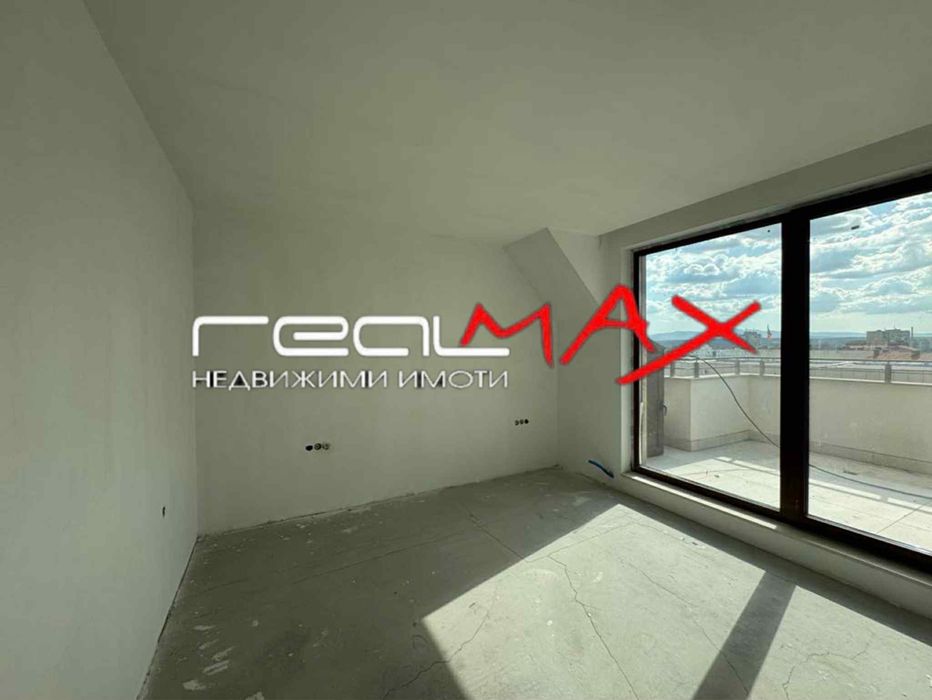 Продава се Тристаен апартамент в Казанлък - 171 кв.м за 1539 €/кв.м - Снимка #4