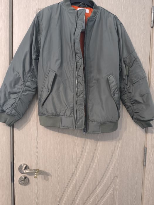 Пролетно яке H.M