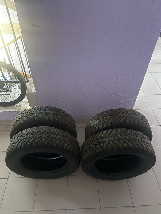 Продам зимние шины на R16