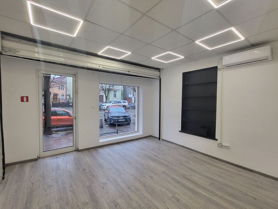 Продава се Магазин в София, Център - 44 кв.м за 2191 €/кв.м - Снимка #2