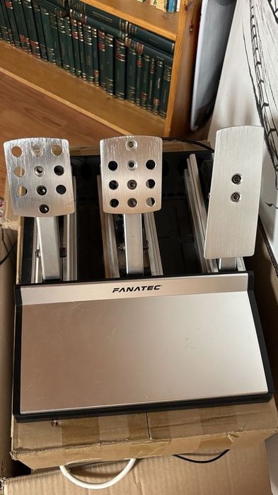 Pedale Fanatec CSR Elite Load Cell + ambreiaj – sim racing