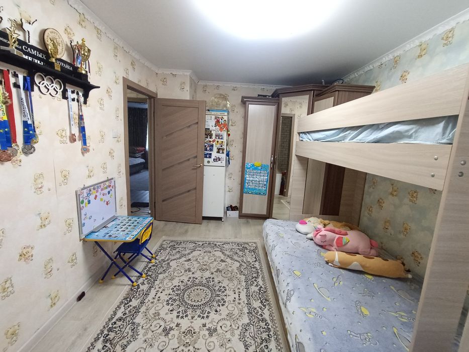 Продам 3-х комнатную  квартиру